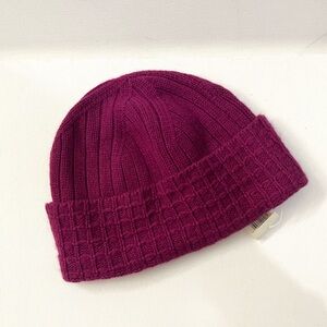 NWT Ann Taylor 100% Cashmere Beanie ONE SIZE PLUM (Purple)